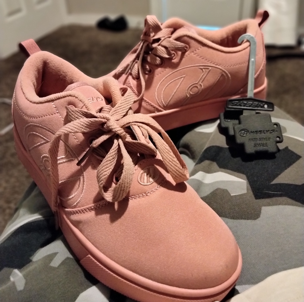 Pink Heelys .